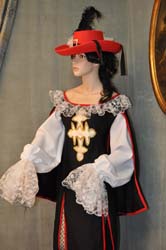 Costume-di-Carnevale-Donna-del-Moschettiere (15)