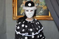 Vestito-Carnevale-Pierrot-Adulto (15)