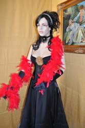 Costume in stile Can Can del Moulin Rouge (2)