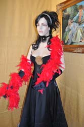 Costume in stile Can Can del Moulin Rouge (2)