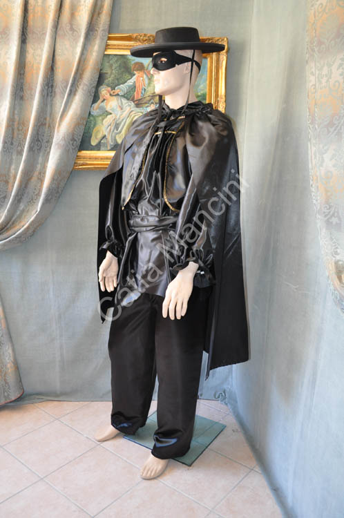 Costume di Carnevale Cavaliere Nero (14)