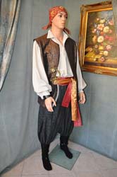 Carnevale-di-Viareggio-Costume-Pirata (13)
