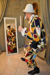 Arlecchino-Commedia-dell'Arte-Costume (5)