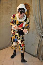 Arlecchino-Commedia-dell'Arte-Costume (9)