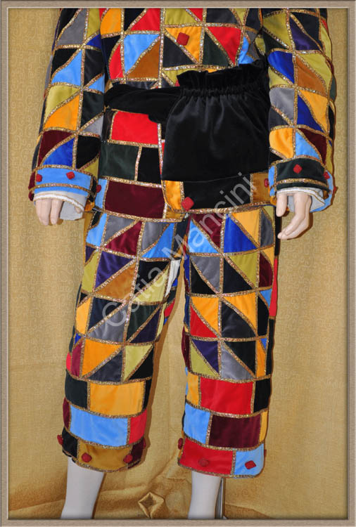 Costume-Arlecchino-nella-Commedia-(6)