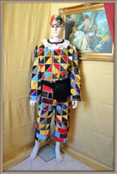Costume-Arlecchino-nella-Commedia