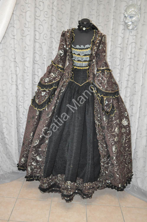 costumi storici 1700 (4)