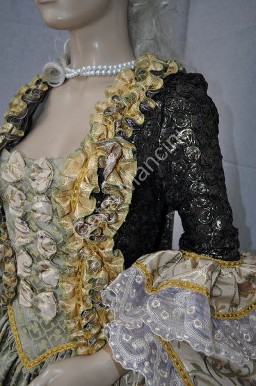 woman of the eighteenth century costume (10)