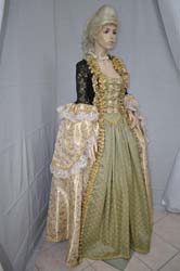 woman of the eighteenth century costume (12)
