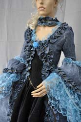 woman Carnival of Venice historical dress (3)