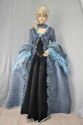 woman Carnival of Venice historical dress (9)