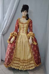 vestiti storici 1700 (1)