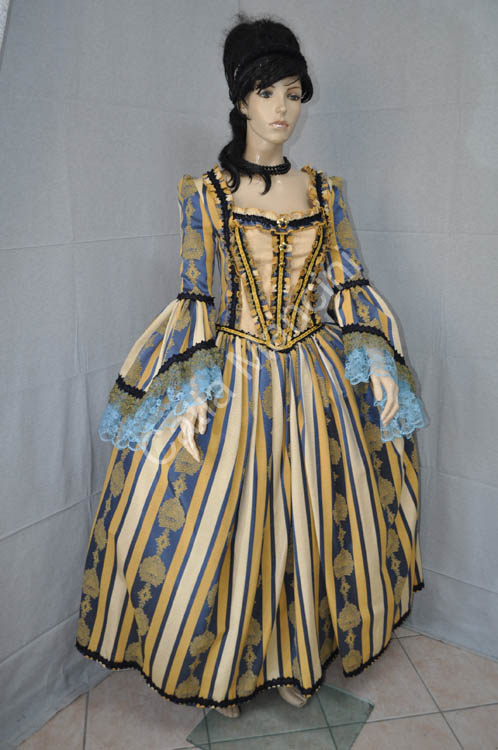 donna del 1700 vestiti (10)