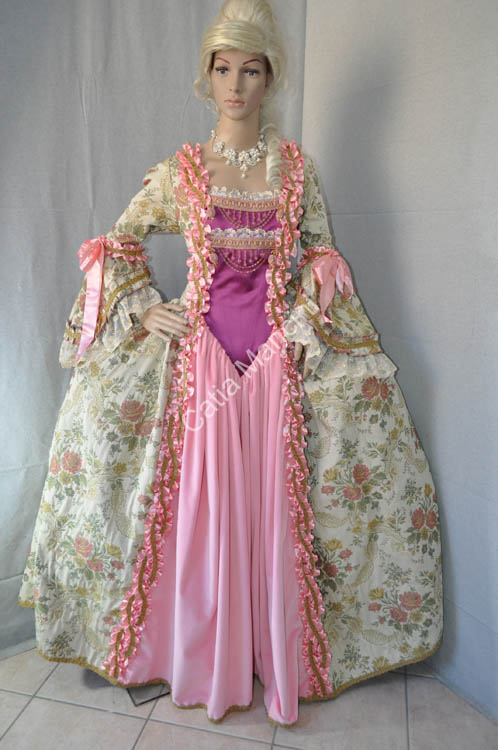 Marie Antoinette abbigliamento (1)
