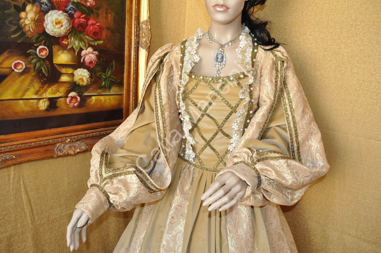 Costume Femminile XVI secolo (11)