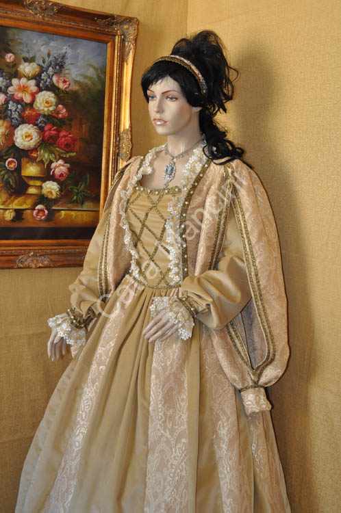 Costume Femminile XVI secolo (2)