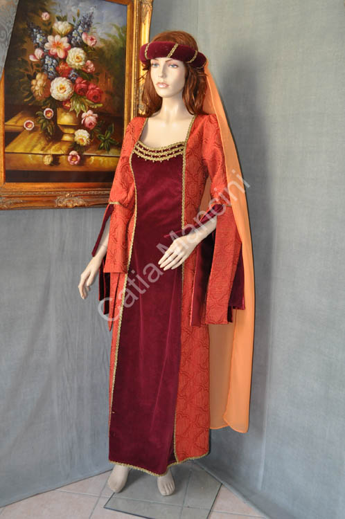 Costume Storico Donna del Medioevo (16)