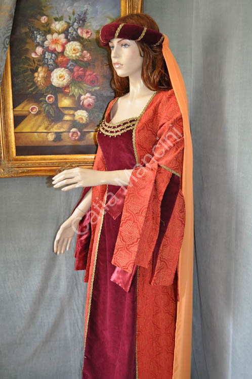 Costume Storico Donna del Medioevo (5)