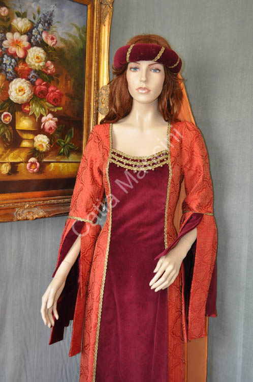 Costume Storico Donna del Medioevo (7)