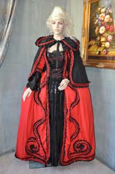 Vestito Nobildonna Veneziana del 1724 (1)