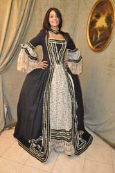 Costume-Teatrale-Abito-del-Settecento (2)