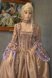Vestito-Donna-di-Venezia-1700 (1)