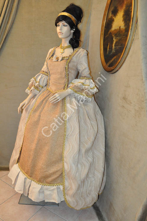 Costume di Scena (1)