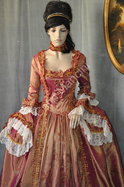 Costume-Storico-Nobildonna-Veneziana-Taffeta (3)