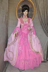 Marie Antoinette Bals de Versailles Costume (11)
