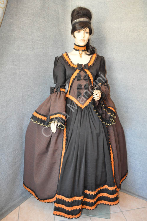 Vestito Storico  del 1700 (15)