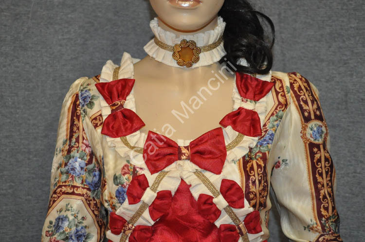 Vestito femminile ballo cavalchina 1700 (5)