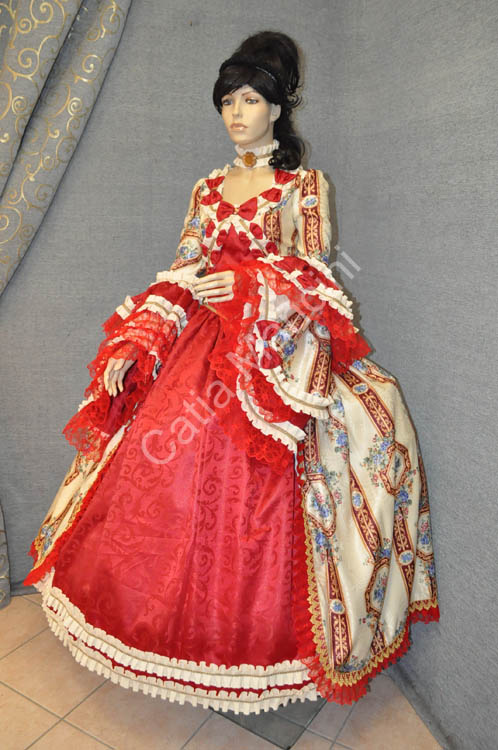 Vestito femminile ballo cavalchina 1700 (9)