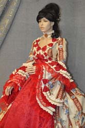 Vestito femminile ballo cavalchina 1700 (10)