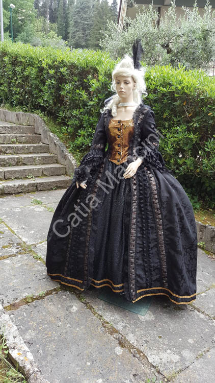 Costume Dama Nera del 1700 Catia Mancini (16)