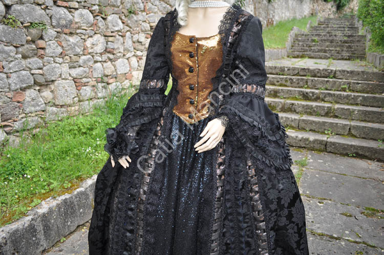 Costume Dama Nera del 1700 Catia Mancini (6)