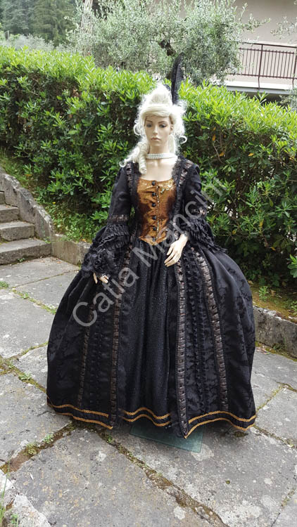 Costume Dama Nera del 1700 Catia Mancini (9)
