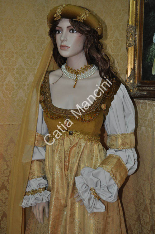 Vestito Femminile del Medioevo (4)
