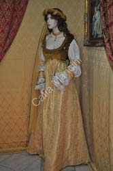 Vestito Femminile del Medioevo (3)