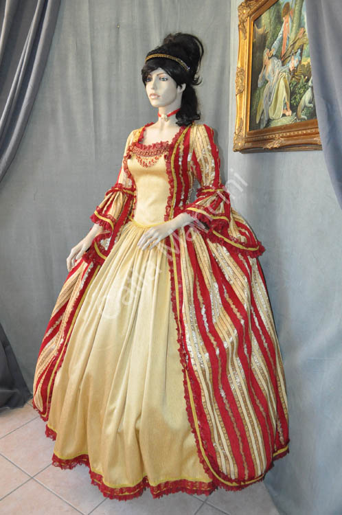 Abito Donna del Settecento (1)