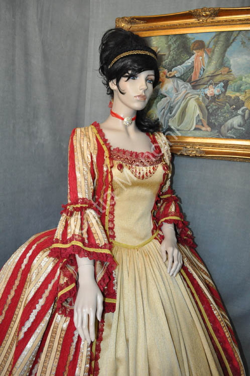Abito Donna del Settecento (7)