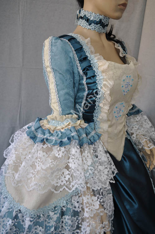 Costume Marie Antoinette of 1700 women (12)