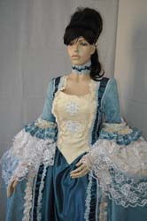 Costume Marie Antoinette of 1700 women (5)