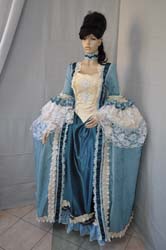 Costume Marie Antoinette of 1700 women (6)