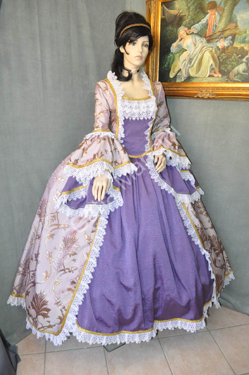 Abbigliamento Femminile 1700 (9)