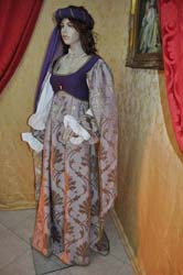Abito in Stile Medioevale Costume Storico (1)