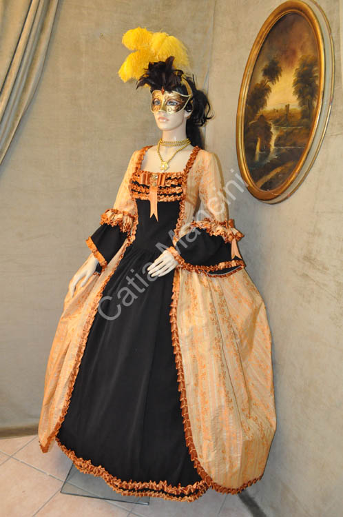 Vestito-Nobildonna-di-Venezia-1700 (13)