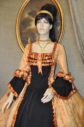 Vestito-Nobildonna-di-Venezia-1700 (12)