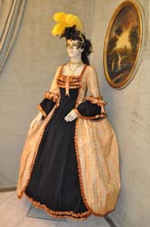 Vestito-Nobildonna-di-Venezia-1700 (13)