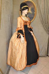 Vestito-Nobildonna-di-Venezia-1700 (7)
