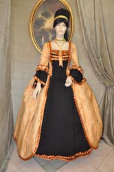 Vestito-Nobildonna-di-Venezia-1700 (9)